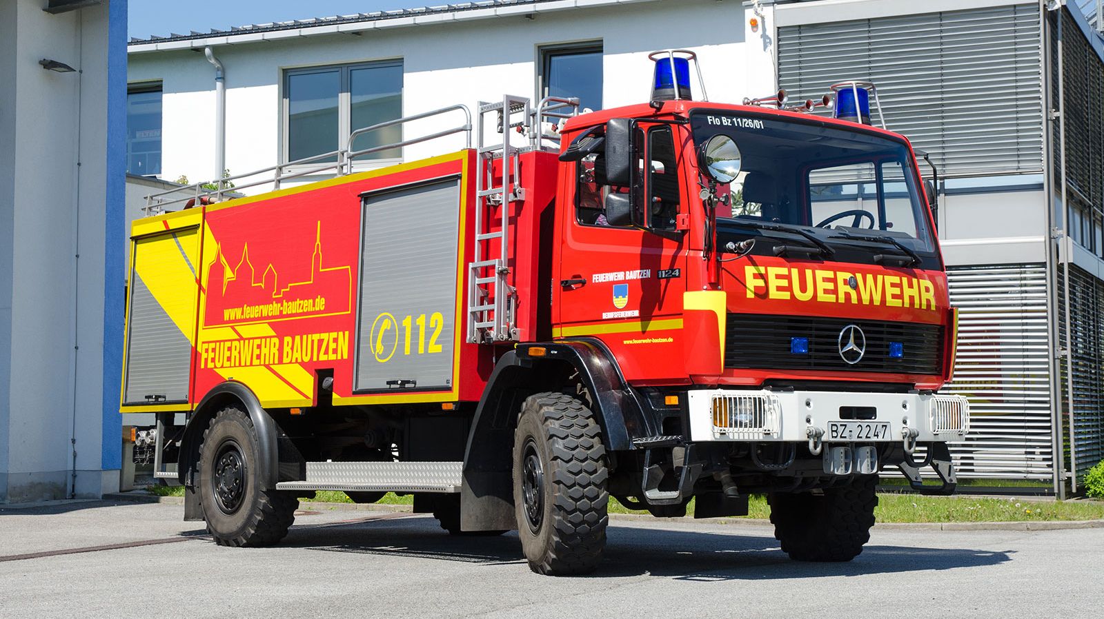 TLF 16/45 W (Tanklöschfahrzeug) TLF 16/45 W (Tanklöschfahrzeug)