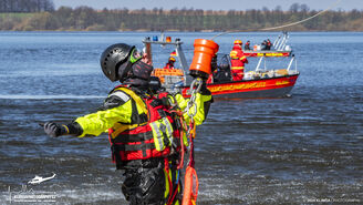 luftgestuetzte-Wasserrettung__3_