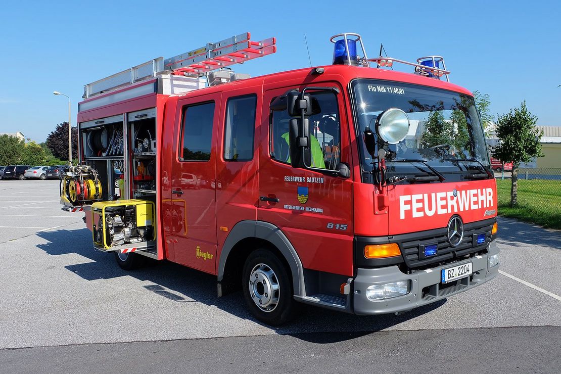 HLF 10 (Hilfeleistungslöschgruppenfahrzeug)